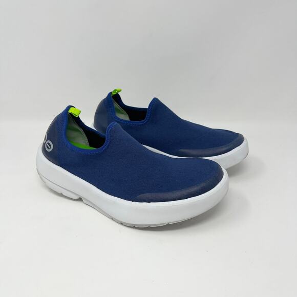 Oofos OOMG Eezee Low Slip-On Shoe Navy Womens 6 Blue/White‎ Lightweight Comfort - Picture 1 of 9